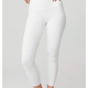 ALO 7/8 High-Waist Airbrush Legging XS.bought 1 year ago. Worn less than 5 times